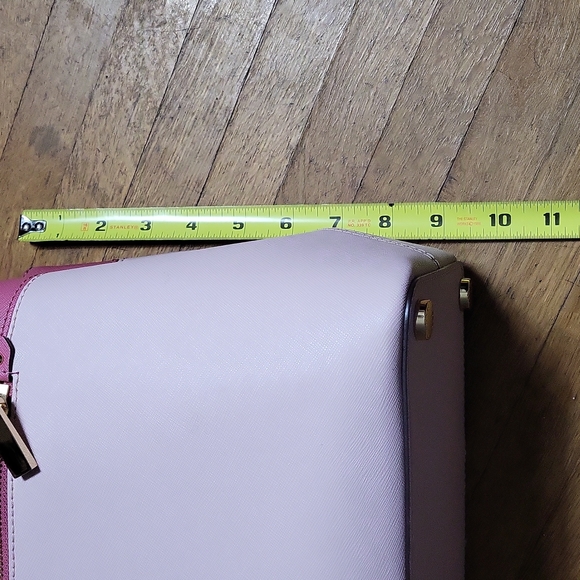 Michael Kors Hailey Crossbody Purse Like New - Picture 15 of 16